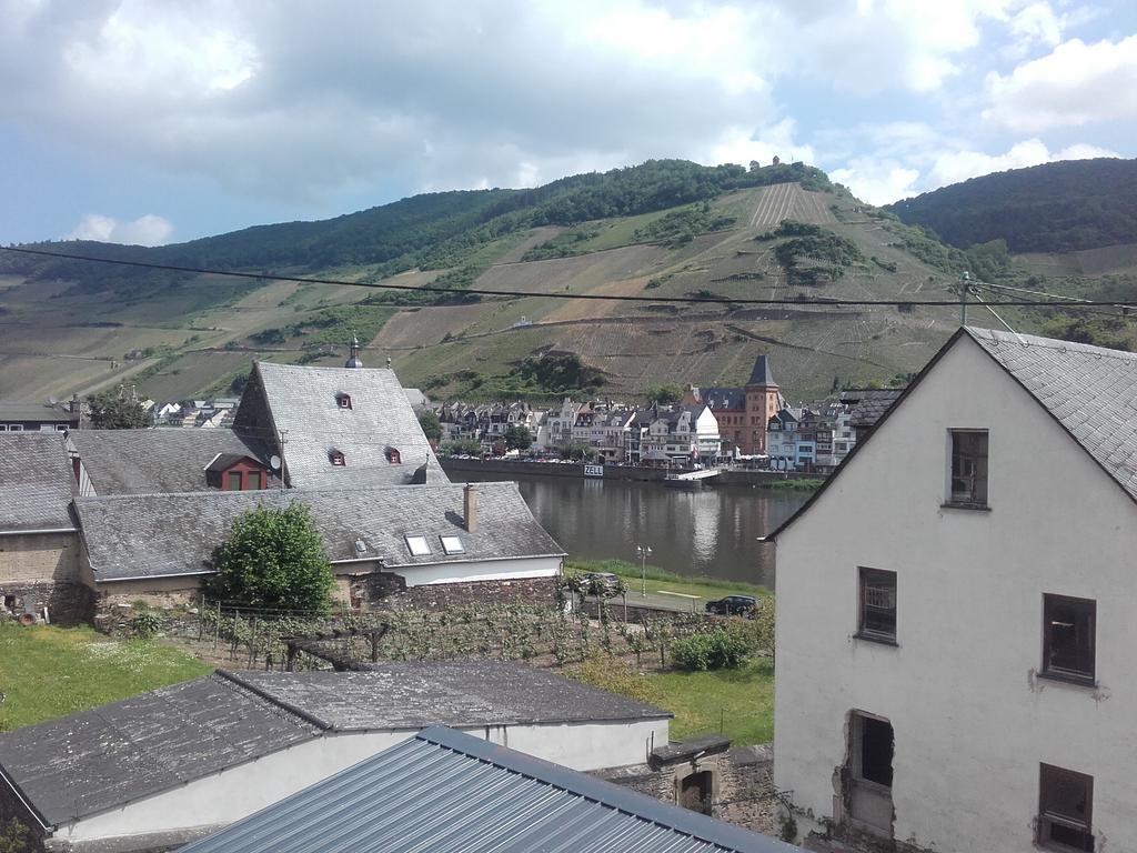 Ferienwohnung-Hallebach Zell an der Mosel Exteriör bild