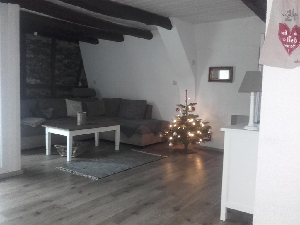 Ferienwohnung-Hallebach Zell an der Mosel Exteriör bild
